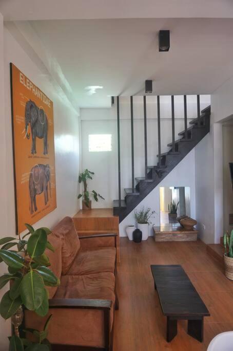Two Bedroom Beachfront Penthouse Apartment