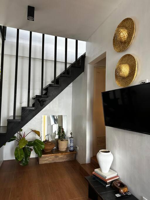 Two Bedroom Beachfront Penthouse *